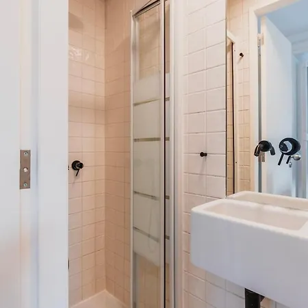 Lovely Madragoa 2 아파트 *